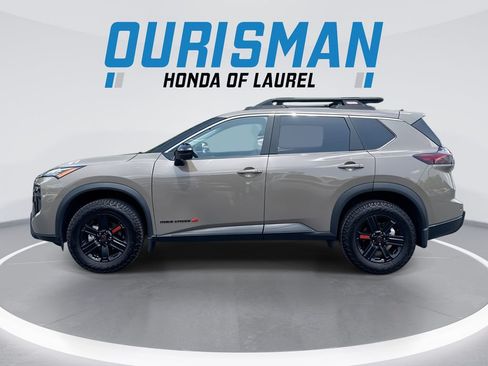 Used 2025 Nissan Rogue SV w/ Rock Creek Premium Package AWD/4WD image 5