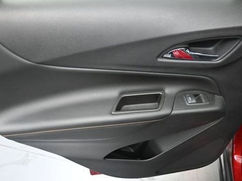 Used 2020 Chevrolet Equinox Premier image 19