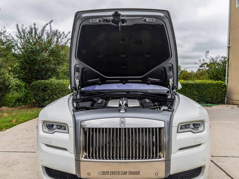 Used 2015 Rolls-Royce Ghost image 28