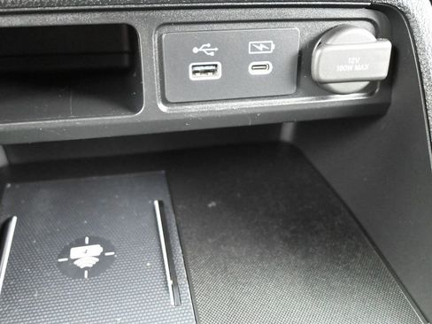 Used 2024 Honda Pilot TrailSport image 15