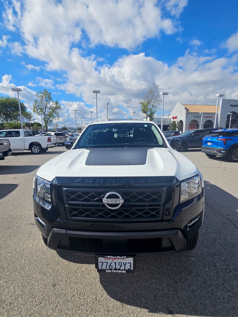 Used 2024 Nissan Frontier SV w/ Hardbody Edition AWD/4WD image 5