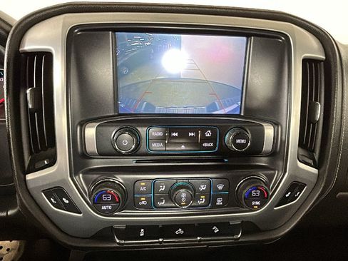 Used 2018 GMC Sierra 1500 SLE w/ SLE Value Package AWD/4WD image 27