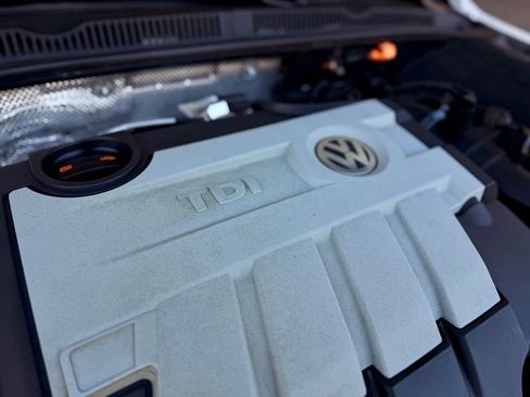 Used 2013 Volkswagen Jetta TDI FWD image 54