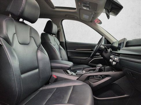 Used 2025 Kia Telluride S AWD/4WD image 21
