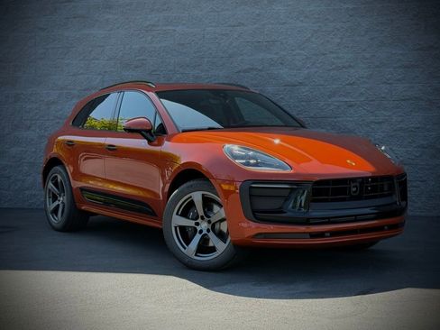 New 2025 Porsche Macan AWD/4WD image 7