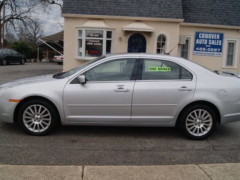 Used 2009 Mercury Milan Premier image 11