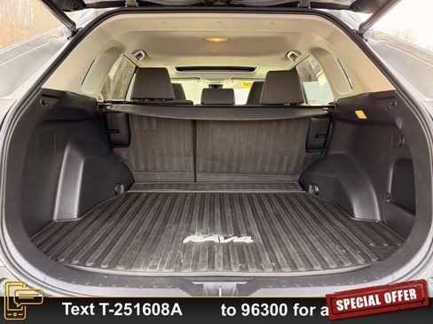 Used 2020 Toyota RAV4 XLE image 24
