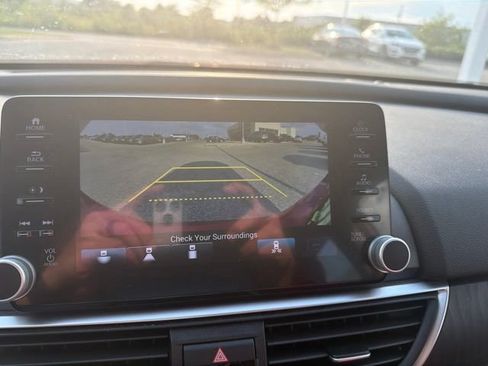 Used 2022 Honda Accord EX-L image 8