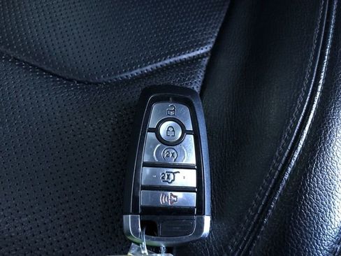 Used 2019 Ford Expedition Limited w/ Equipment Group 302A image 32