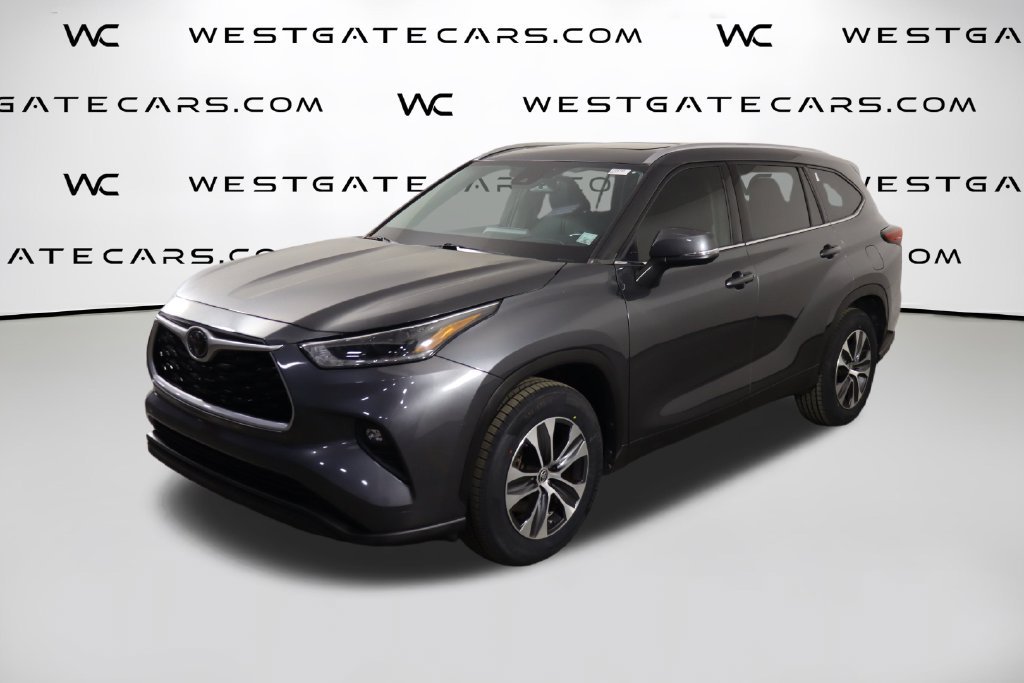 Used 2021 Toyota Highlander XLE FWD 360° Tour