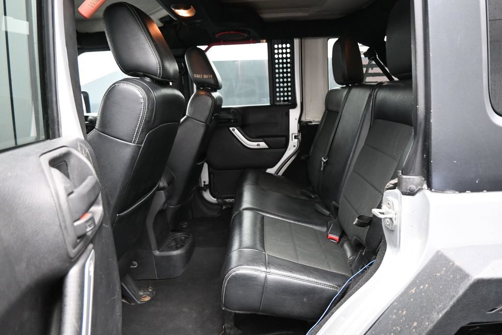 Used 2012 Jeep Wrangler Unlimited Rubicon AWD/4WD image 23