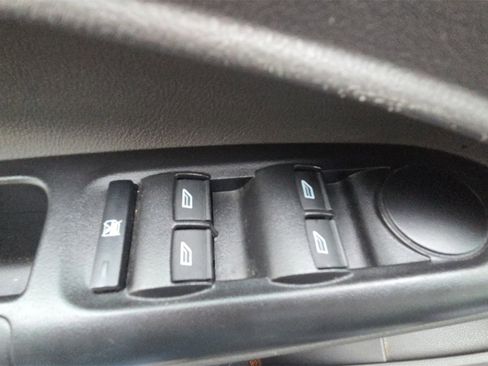 Used 2020 Ford Transit Connect XL image 24