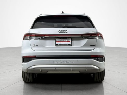 Used 2024 Audi Q4 e-tron Premium AWD/4WD image 4