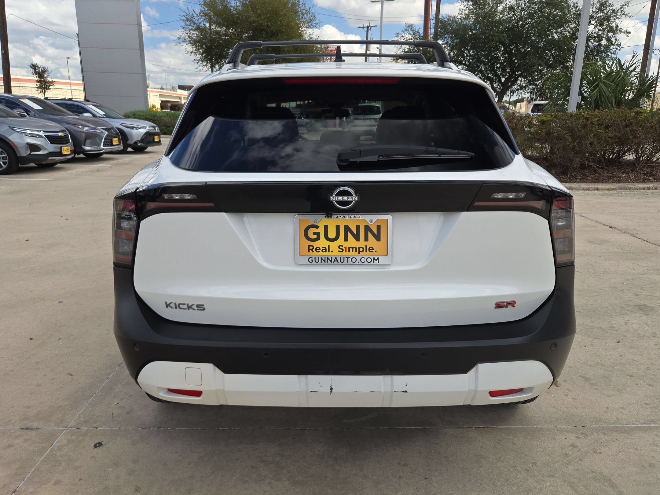 Certified 2026 Nissan Kicks SR w/ Cold Weather Package FWD image 4