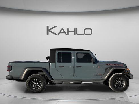 Certified 2024 Jeep Gladiator Mojave image 5