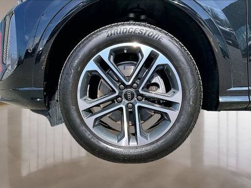 Used 2025 Audi Q5 Premium w/ 19" Wheel Package AWD/4WD image 34