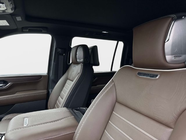 New 2027 GMC Yukon XL Denali Ultimate AWD/4WD image 23