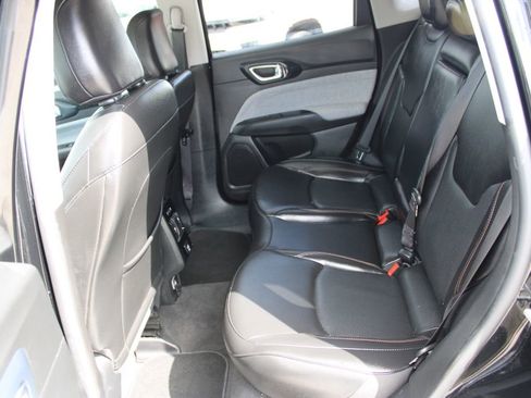 Used 2022 Jeep Compass Latitude image 14