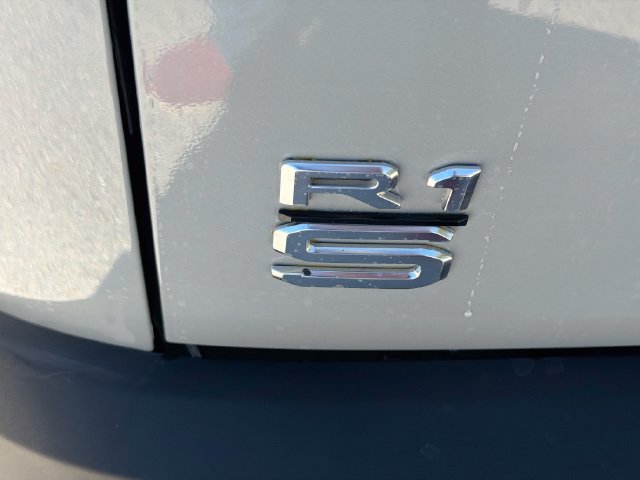 Used 2024 Rivian R1S Adventure Dual AWD/4WD image 11