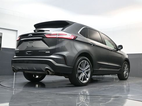 Used 2019 Ford Edge Titanium image 28