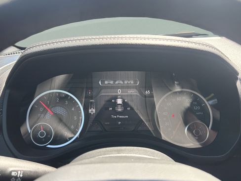 New 2026 RAM 1500 Laramie w/ Night Edition AWD/4WD image 15