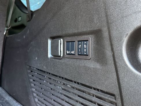 Certified 2024 Chevrolet Suburban Z71 w/ Off-Road Capability Package image 38