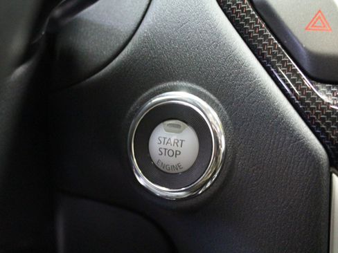 Used 2019 Nissan Pathfinder SL image 14