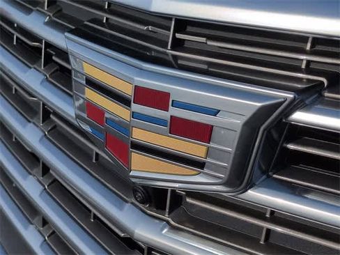 Used 2017 Cadillac XT5 Platinum image 12