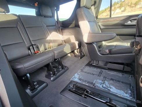 Used 2024 Chevrolet Tahoe Z71 w/ Luxury Package image 56