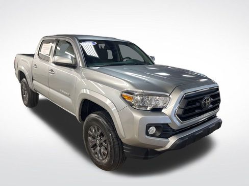 Certified 2023 Toyota Tacoma SR5 AWD/4WD image 7