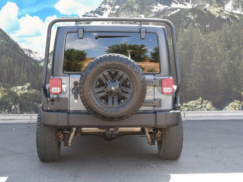 Used 2015 Jeep Wrangler Unlimited Sport w/ Quick Order Package 24S AWD/4WD image 10