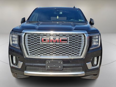 Used 2022 GMC Yukon XL Denali image 3