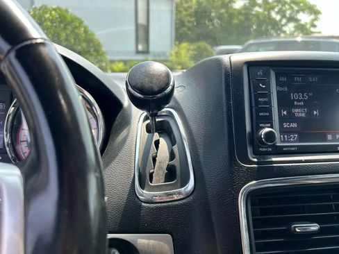 Used 2020 Dodge Grand Caravan GT image 16