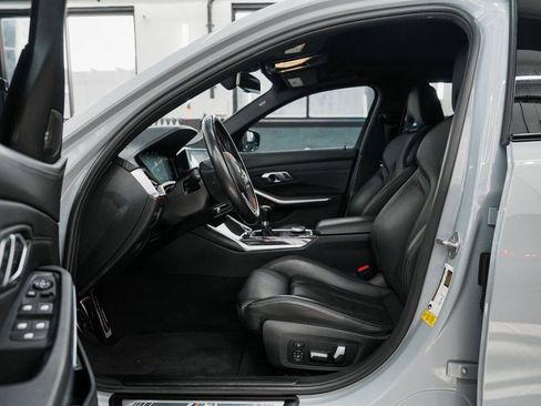 Used 2021 BMW M3 w/ Executive Package image 28