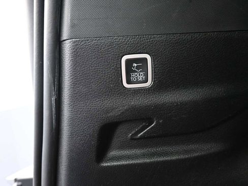 Used 2023 Jeep Wagoneer L Series III w/ Preferred Equipment Group image 27