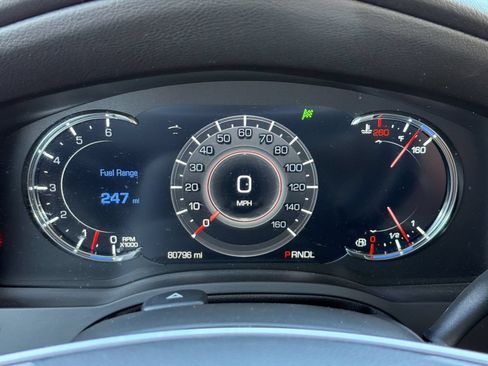 Used 2020 Cadillac Escalade Premium Luxury AWD/4WD image 21