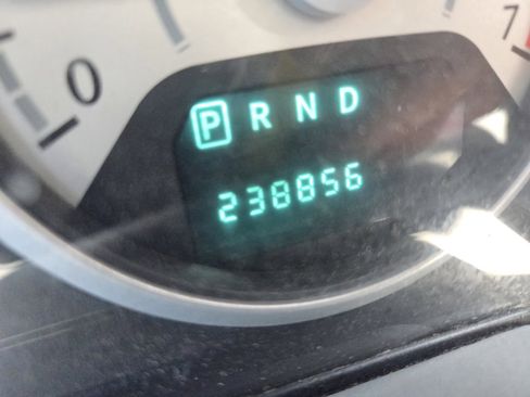 Used 2009 Chrysler Town & Country LX w/ Entertainment Group #1 image 16