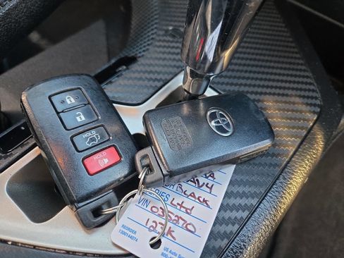 Used 2013 Toyota RAV4 Limited image 24