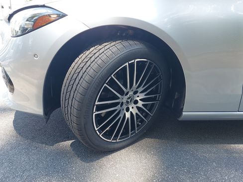 Used 2025 Mercedes-Benz C 300 Sedan image 34