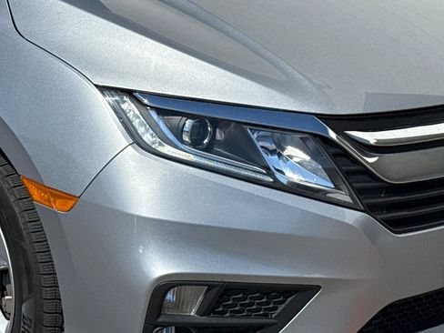 Certified 2018 Honda Odyssey EX-L image 10