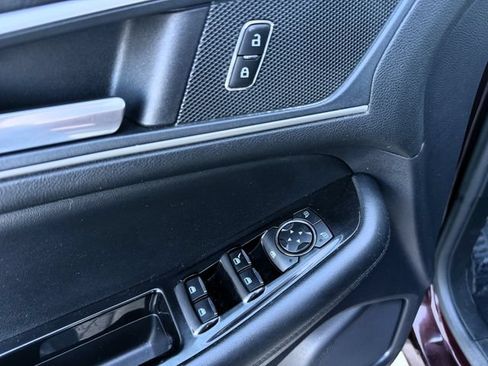 Used 2019 Ford Edge SEL w/ Equipment Group 201A AWD/4WD image 19