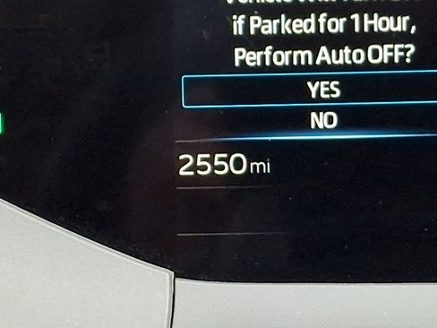 Certified 2025 Toyota Prius Plug-In Hybrid image 19