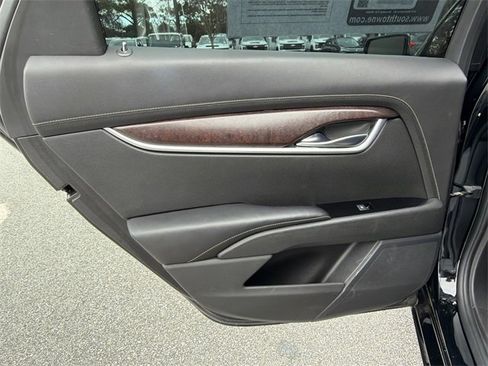 Used 2019 Cadillac XTS Luxury image 21