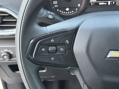 Used 2023 Chevrolet TrailBlazer LT FWD image 23