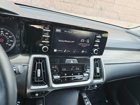 Used 2021 Kia Sorento EX w/ Panoramic Sunroof Package AWD/4WD image 26