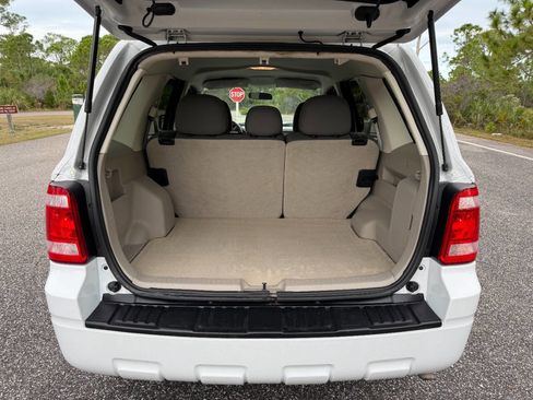 Used 2011 Ford Escape XLS w/ 101A Rapid Spec Order Code image 22