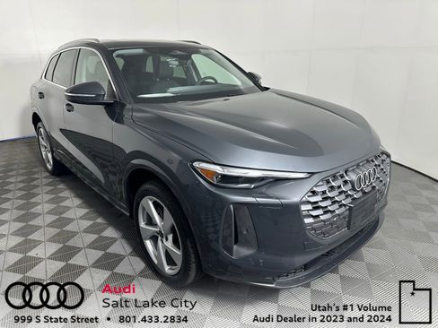 Used 2025 Audi Q5 Premium Plus w/ Premium Plus image 1