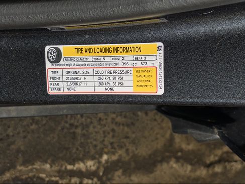 Used 2018 Chevrolet Bolt LT FWD image 30