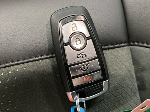 Used 2025 Ford Mustang Mach-E GT AWD/4WD image 38