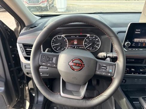 Used 2025 Nissan Rogue SV w/ Rock Creek Premium Package AWD/4WD image 14